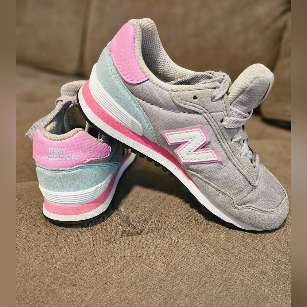 New Balance Tennis Shoes